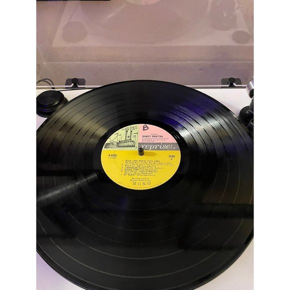 Nancy Sinatra "Sugar" Vinyl LP - Picture 7 of 9